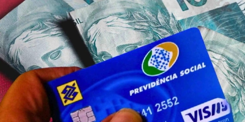 Aposentadoria por idade é sempre um salário mínimo