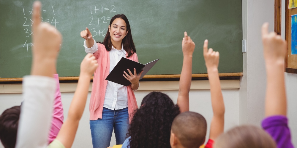 Professores se aposentam com quantos anos