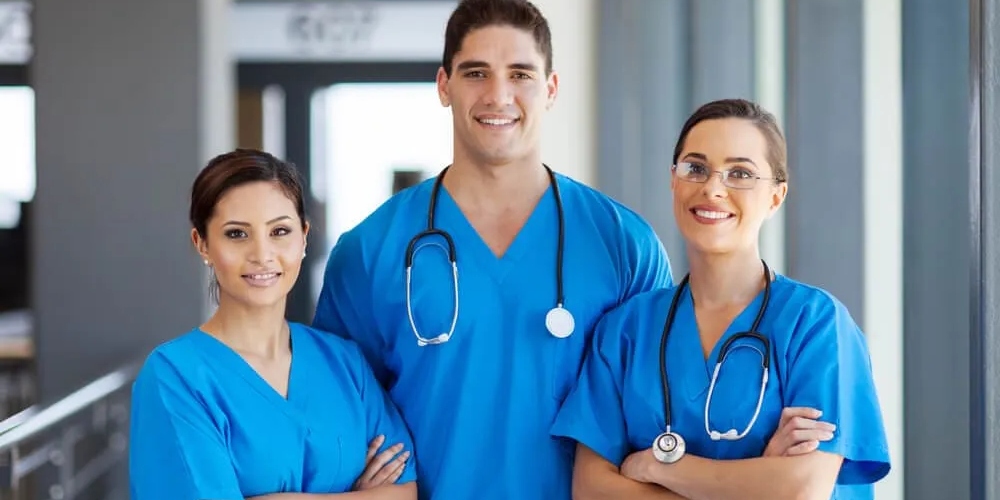 Enfermagem aposenta com quantos anos